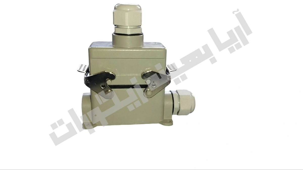 سوکت 16 خانه